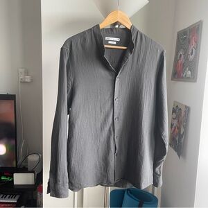 100% cotton Zara Gray Button-Up Shirt
